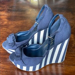 Jessica Simpson wedges